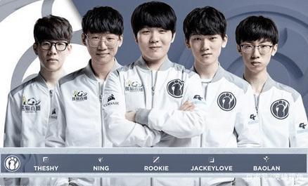 里程碑，国安36岁后卫王刚已在中超出战200场